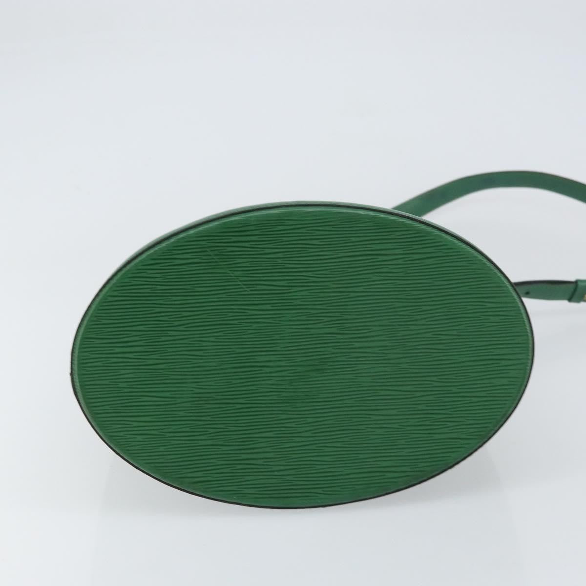 Louis Vuitton LOUIS VUITTON Epi Cluny Shoulder Bag Green M52254 LV Authentic 156348