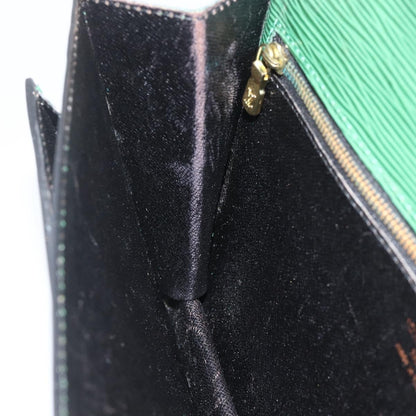 Louis Vuitton LOUIS VUITTON Epi Serie Dragonne Clutch Bag Green LV Authentic BA11887