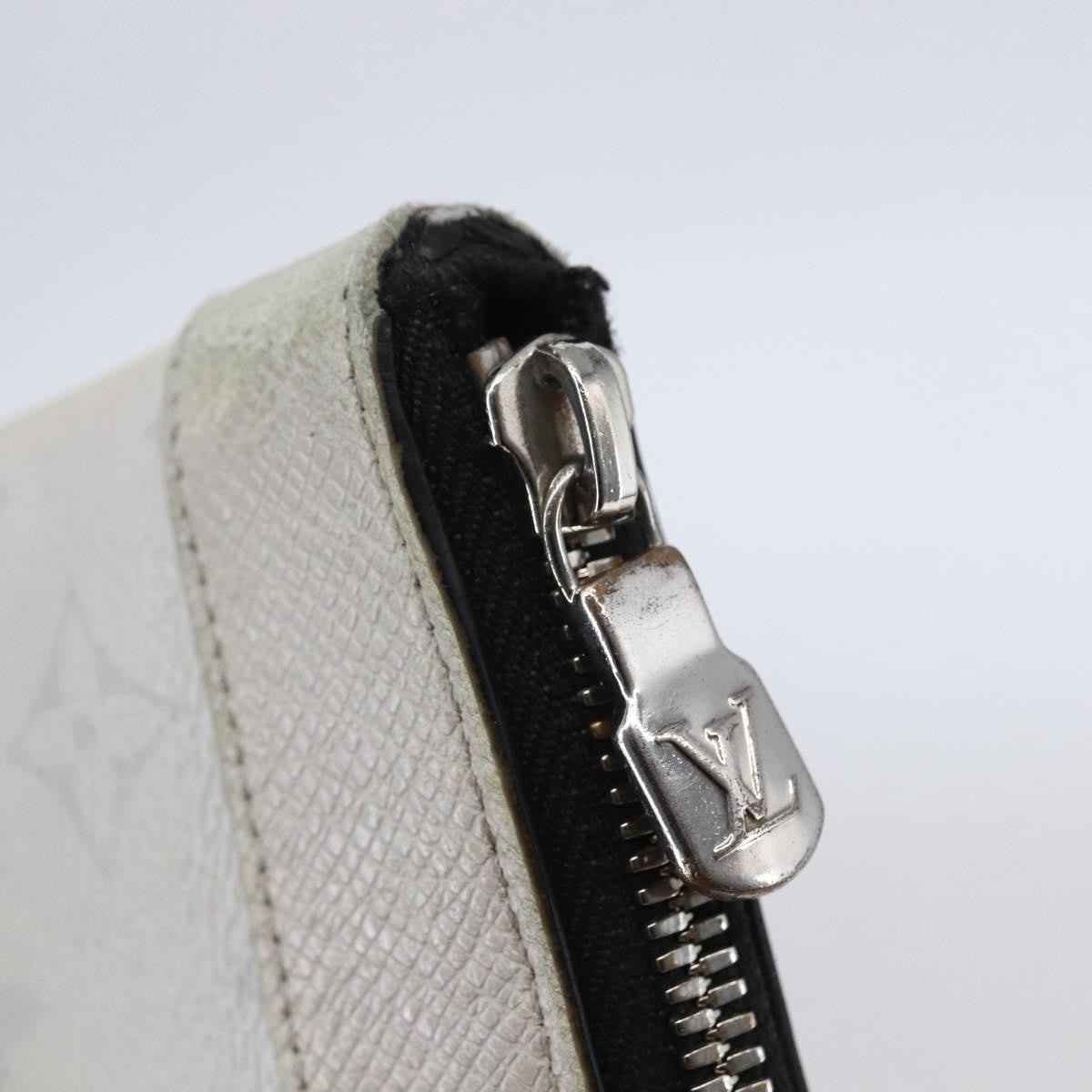 Louis Vuitton LOUIS VUITTON Monogram Taigarama Pochette Discovery PM Gray M30279 Authentic 147372 Bag