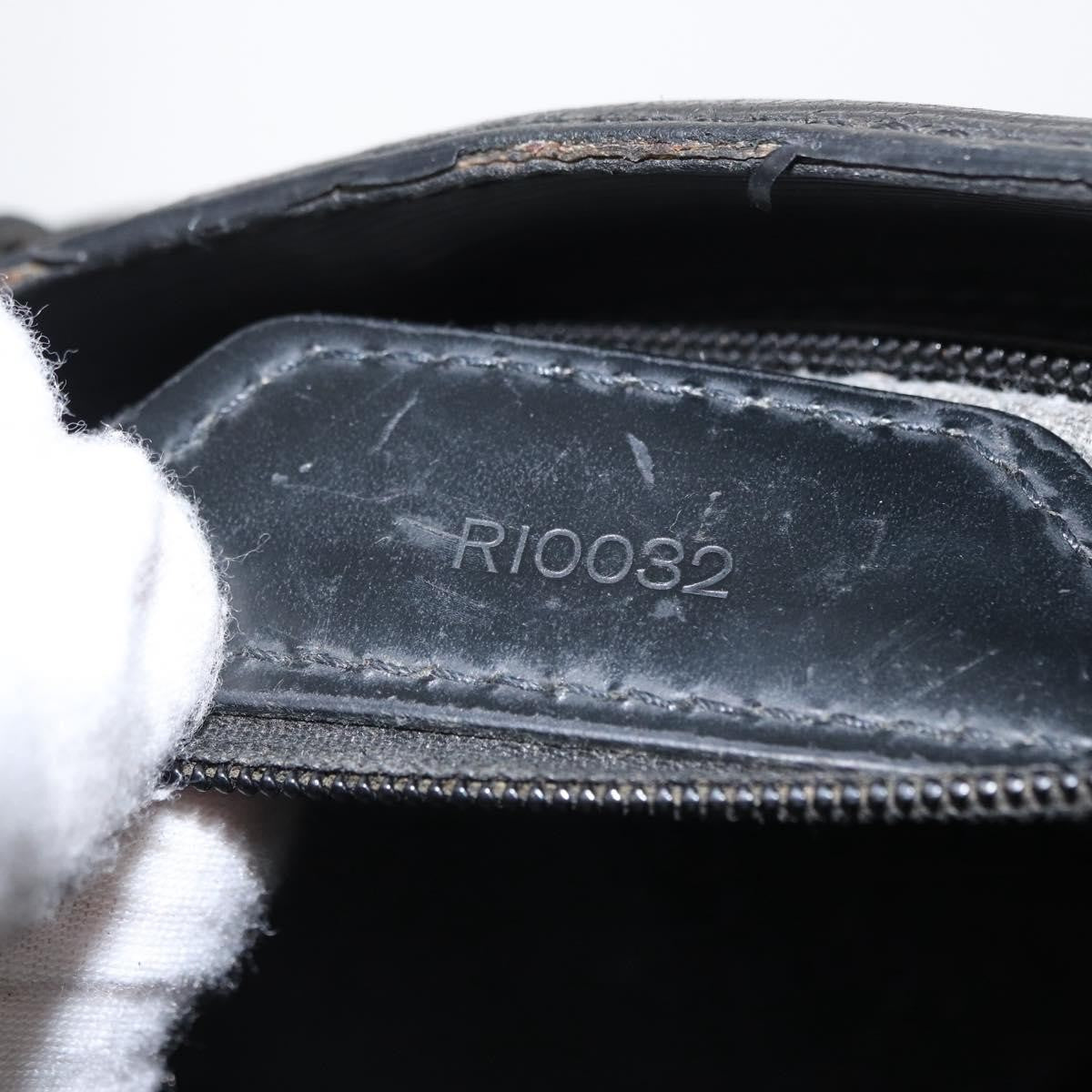 Louis Vuitton LOUIS VUITTON Epi Sac Plat Hand Bag Black M59082 LV Authentic ka251