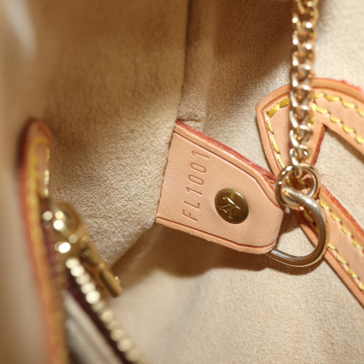 Louis Vuitton LOUIS VUITTON Nomad leather Bucket PM Shoulder Bag Beige M85001 LV Authentic 80351