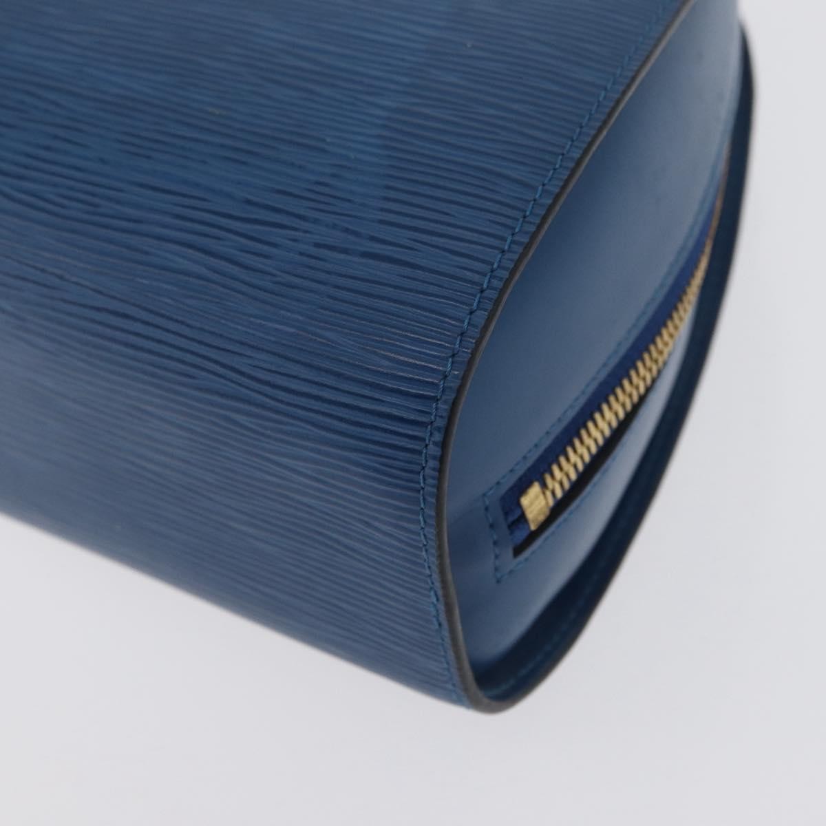 Louis Vuitton LOUIS VUITTON Epi Dauphine GM Pouch Blue M48435 LV Authentic 172381 Bag