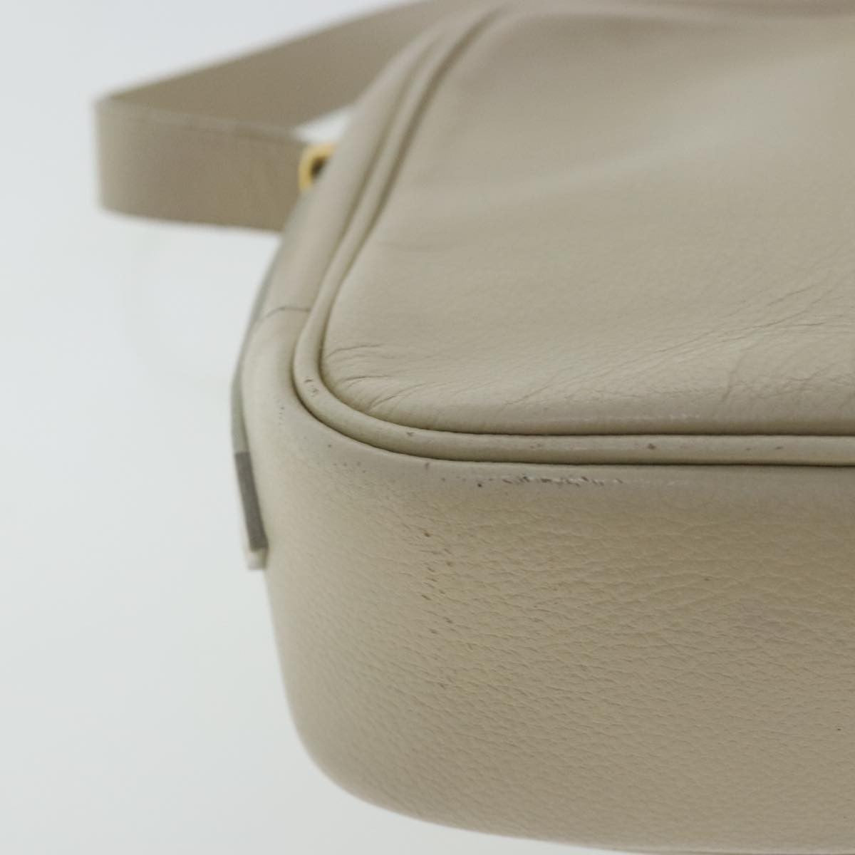 Saint Laurent SAINT LAURENT Shoulder Bag Leather Beige Gold Authentic bs19024