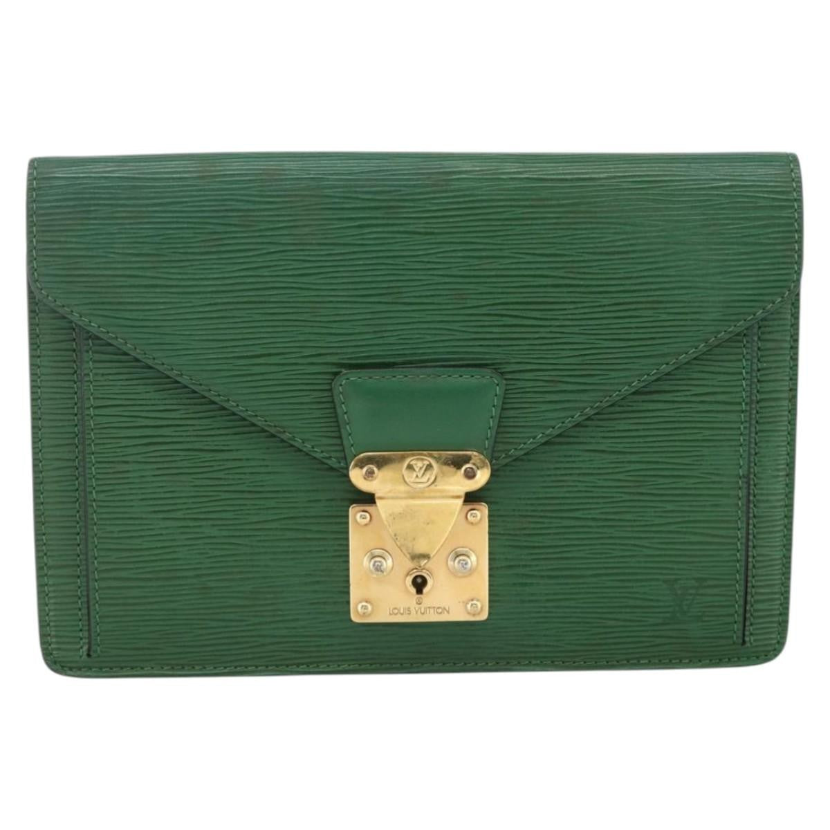 Louis Vuitton LOUIS VUITTON Epi Serie Dragonne Clutch Bag Green LV Authentic BA11887
