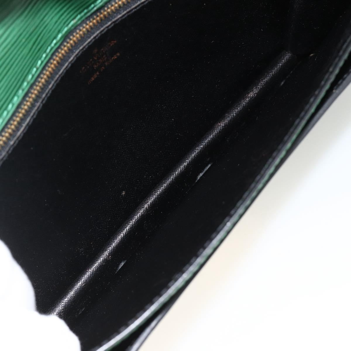 Louis Vuitton LOUIS VUITTON Epi Serie Dragonne Clutch Bag Green LV Authentic BA11887