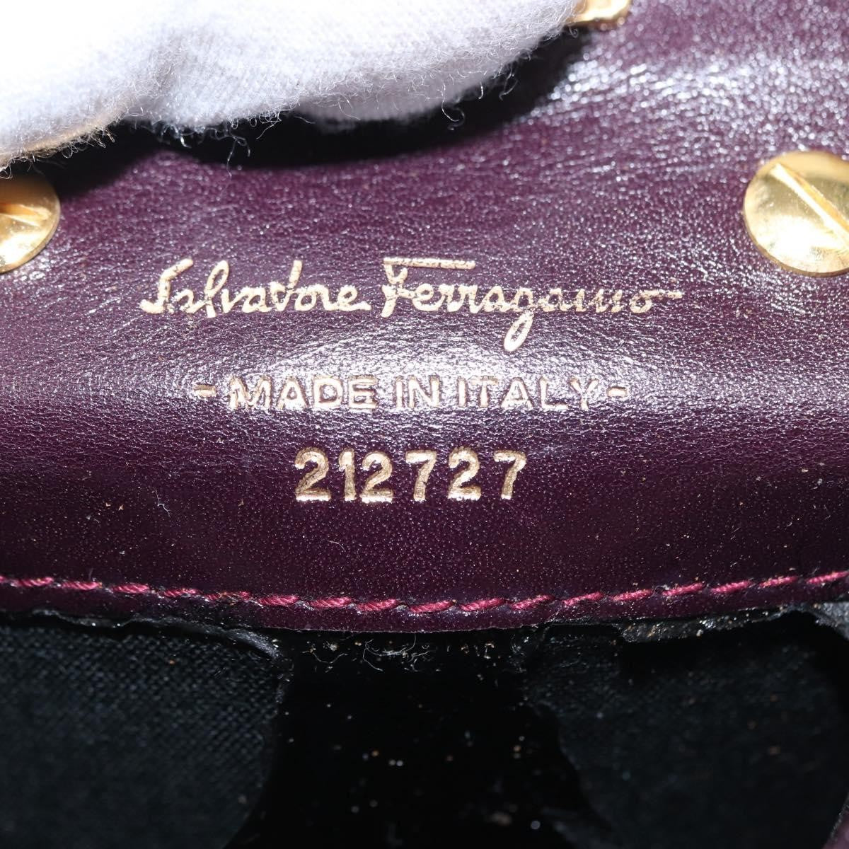 Salvatore Ferragamo Salvatore Ferragamo Chain Gancini Shoulder Bag Suede Purple Gold Authentic 152790
