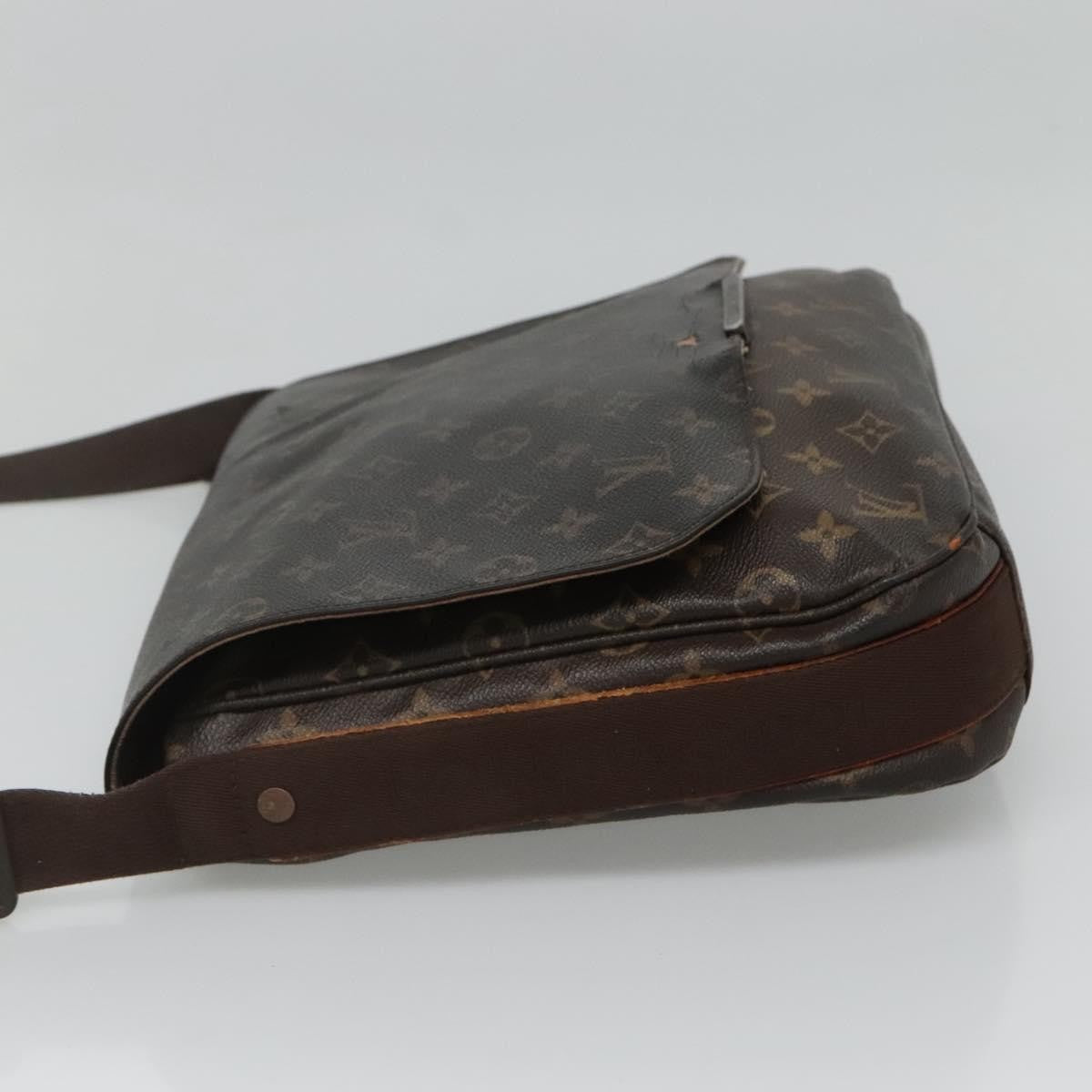 Louis Vuitton LOUIS VUITTON Monogram Messenger MM Beaubourg Shoulder Bag M97038 LV Authentic mr1109