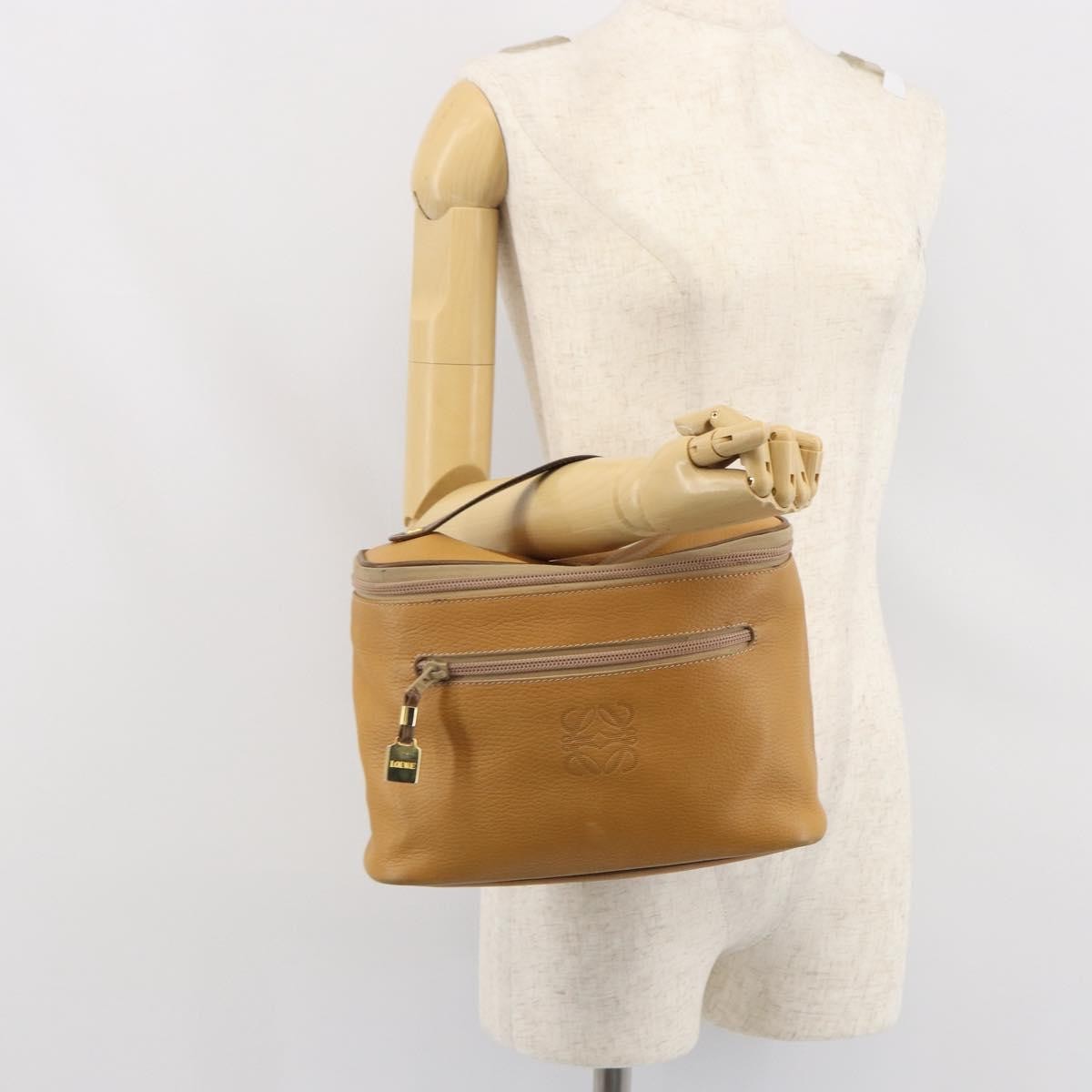 Loewe LOEWE Hand Bag Leather Beige Gold Authentic 165106