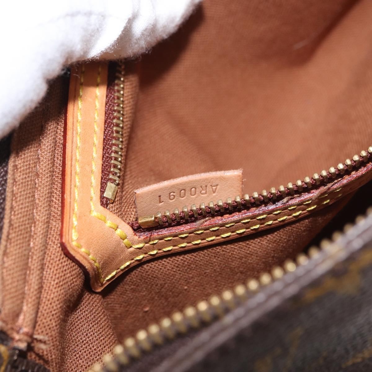 Louis Vuitton LOUIS VUITTON Monogram Trotteur Shoulder Bag M51240 LV Authentic 162436