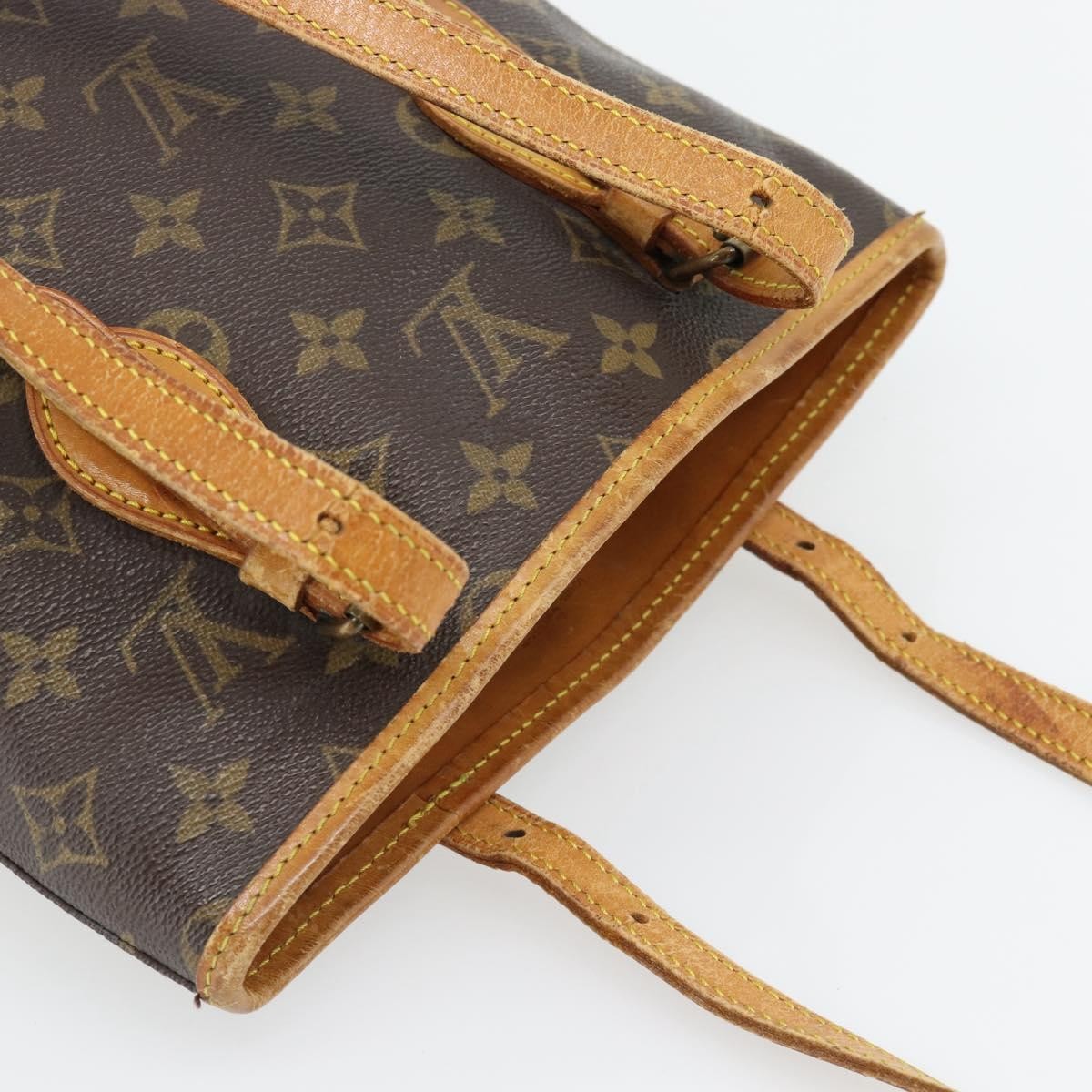Louis Vuitton LOUIS VUITTON Monogram Bucket PM Shoulder Bag M42238 LV Authentic bs35325