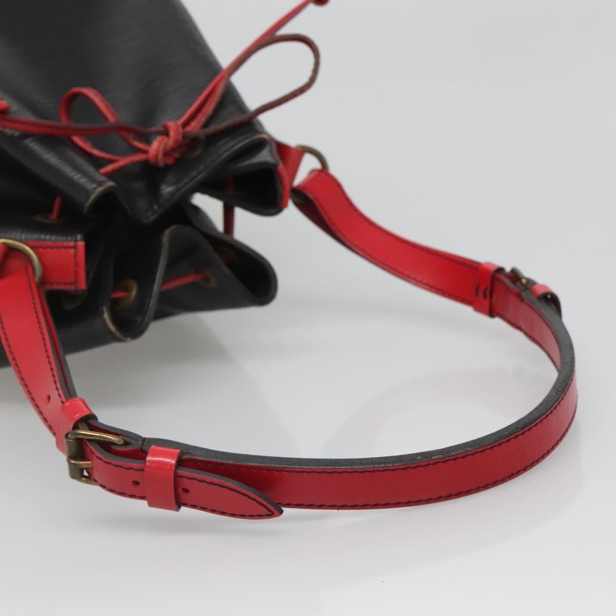 Louis Vuitton LOUIS VUITTON Epi Noe Shoulder Bag Bicolor Black Red M44017 LV Authentic 127971