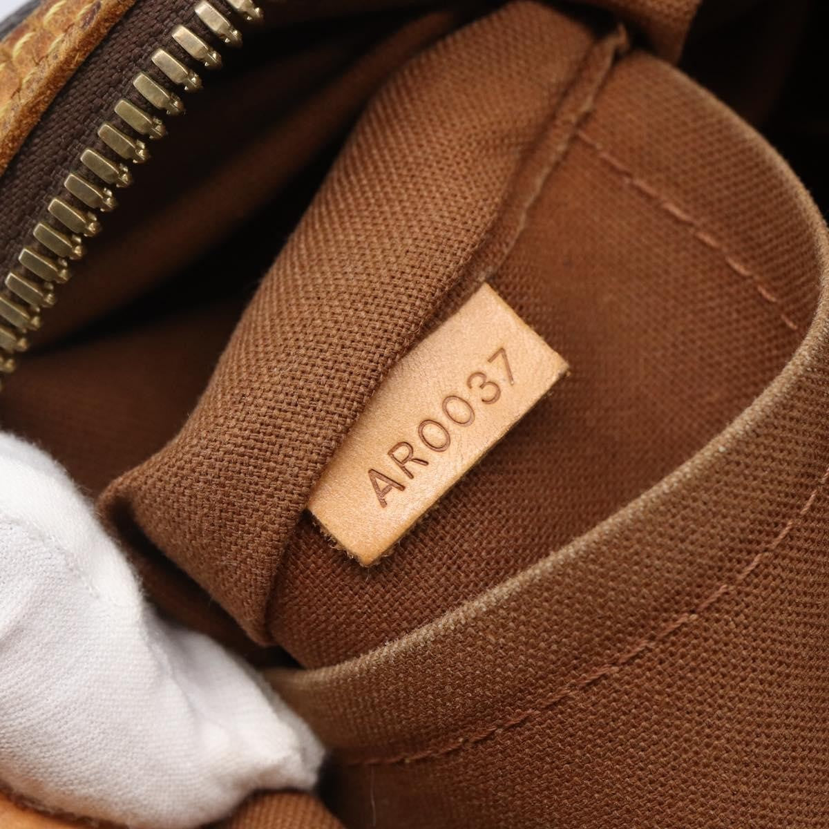 Louis Vuitton LOUIS VUITTON Monogram Lockit Horizontal Hand Bag M40104 LV Authentic 150160