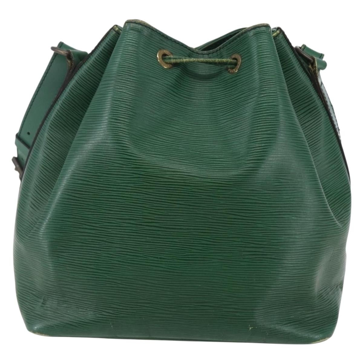 Louis Vuitton LOUIS VUITTON Epi Petit Noe Shoulder Bag Green M44104 LV Authentic 144617