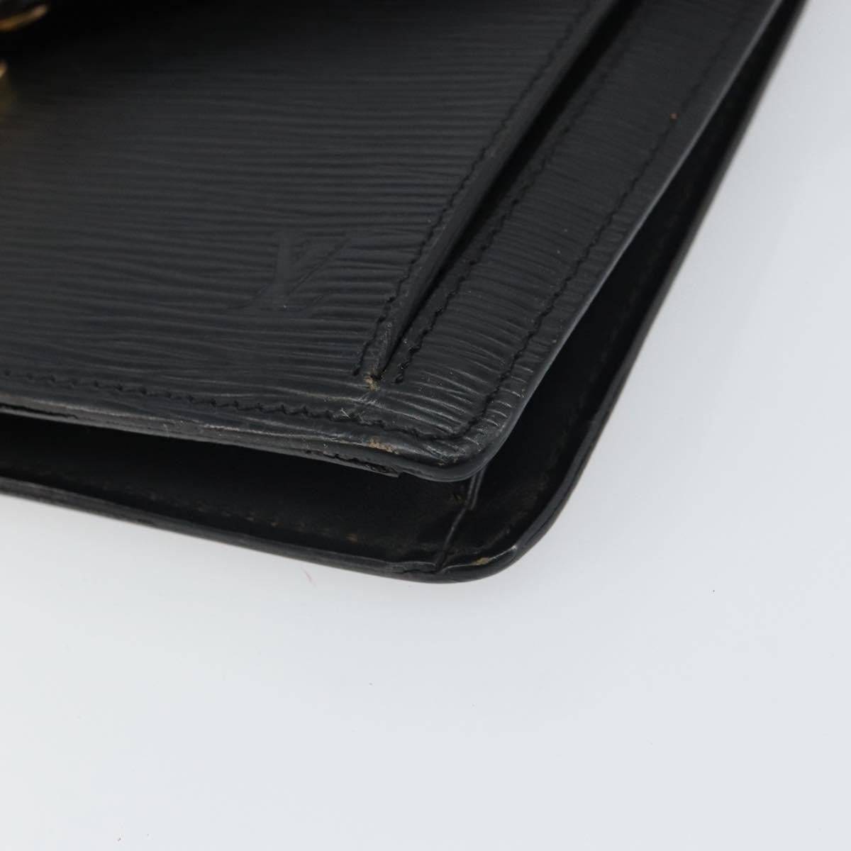 Louis Vuitton LOUIS VUITTON Epi Serie Dragonne Clutch Bag Black Noir M52612 LV Authentic BA9336