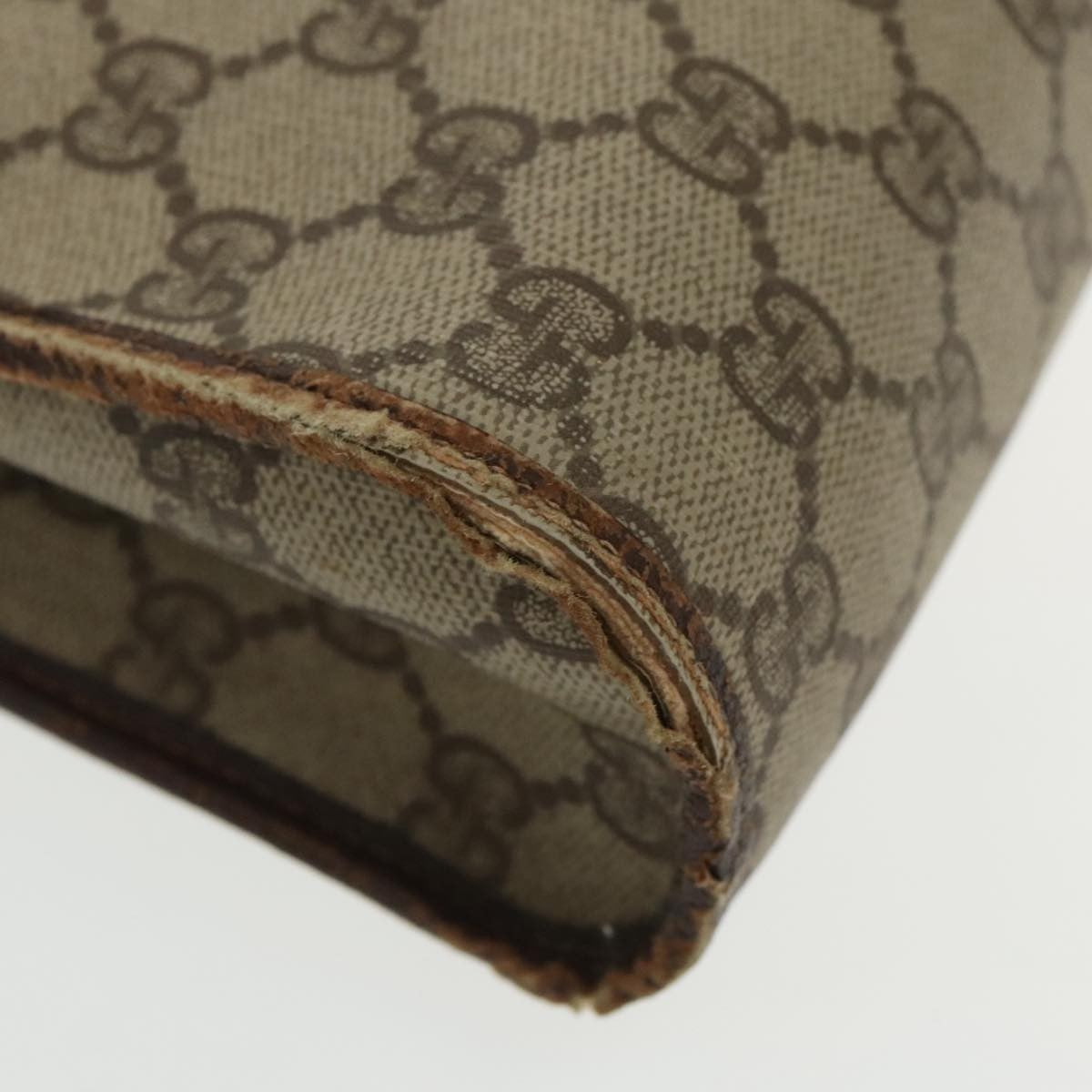 Gucci GUCCI GG Supreme Clutch Bag PVC Beige 97 01 037 Authentic 95525