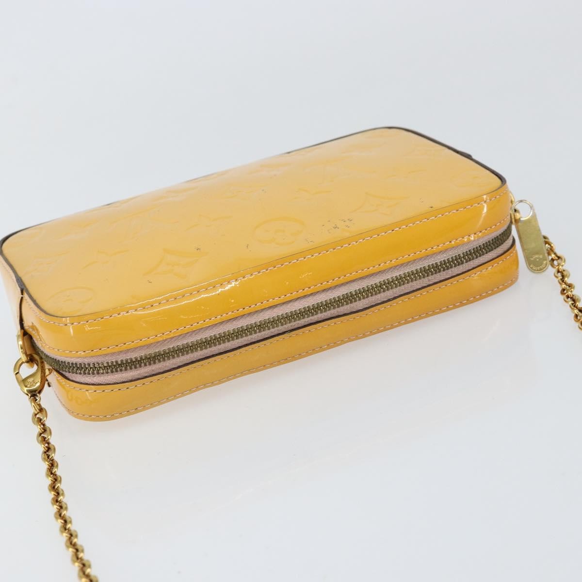 Louis Vuitton LOUIS VUITTON Monogram Vernis Camera Pouch Rose Valerine M64058 LV Authentic BA8067 Bag