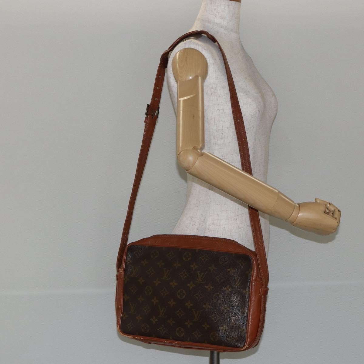 Louis Vuitton LOUIS VUITTON Monogram Sac Bandouliere Shoulder Bag M51364 LV Authentic 146404