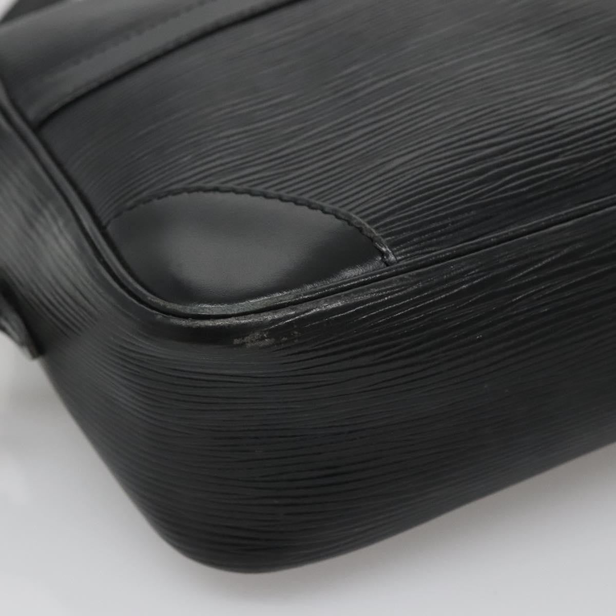 Louis Vuitton LOUIS VUITTON Epi Trocadero 27 Shoulder Bag Black M52312 LV Authentic 136635