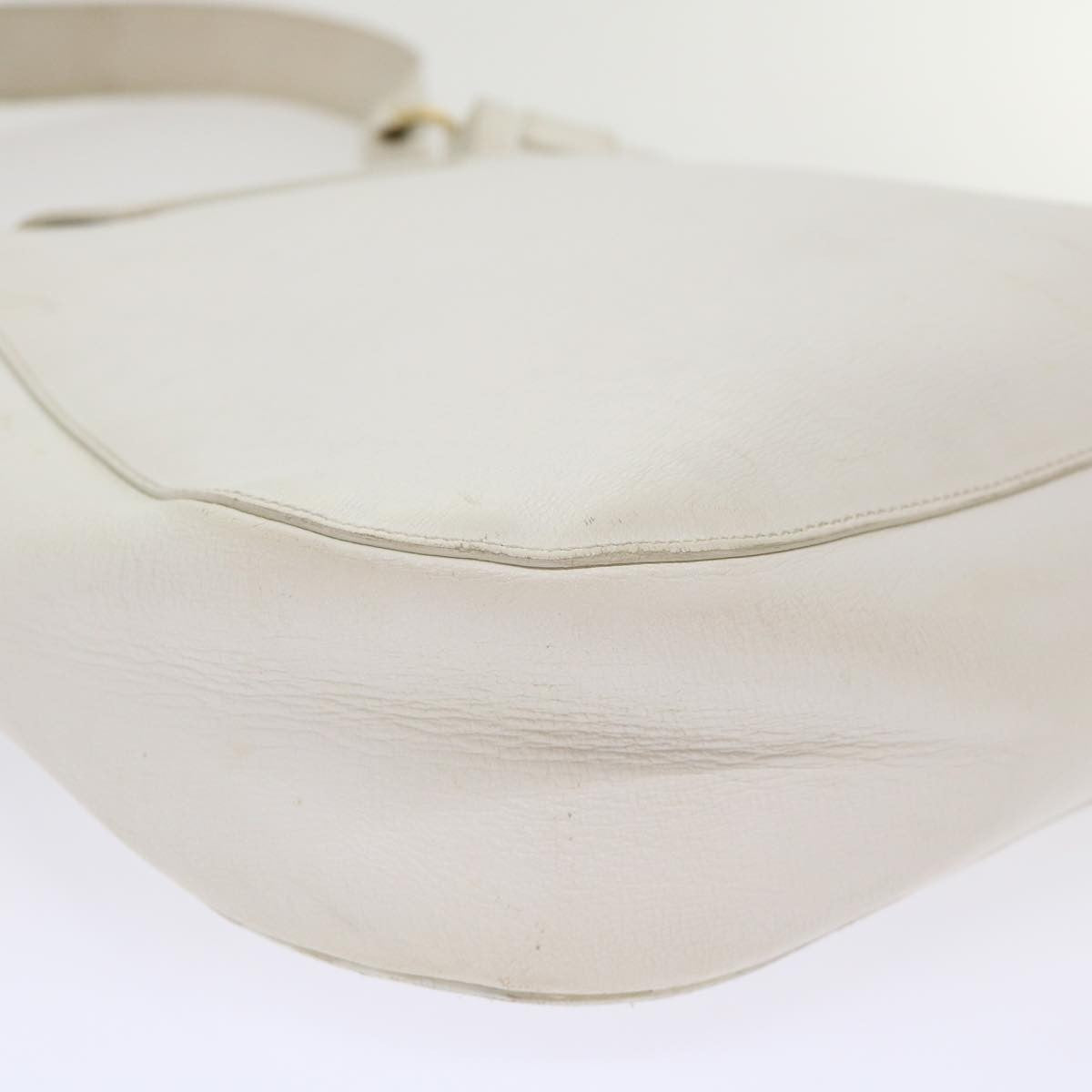 Salvatore Ferragamo Salvatore Ferragamo Gancini Shoulder Bag Leather White AU-21/4407 Authentic am4652