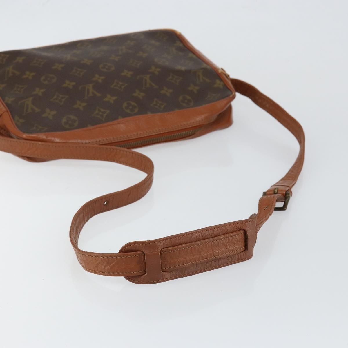 Louis Vuitton LOUIS VUITTON Monogram Sac Bandouliere Shoulder Bag M51364 LV Authentic 146404