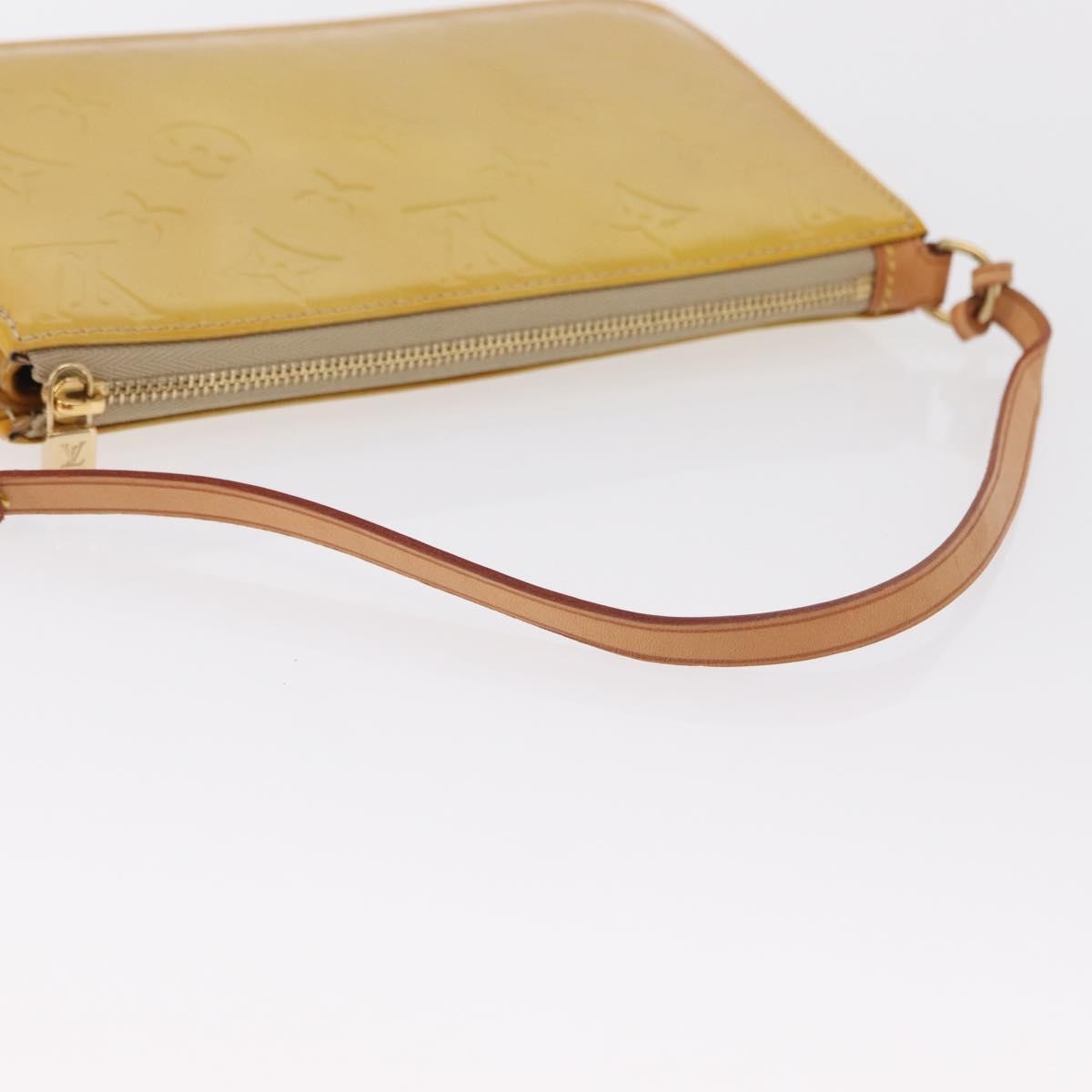 Louis Vuitton LOUIS VUITTON Monogram Vernis Lexington Accessory Pouch Beige M91010 Authentic 165721 Bag