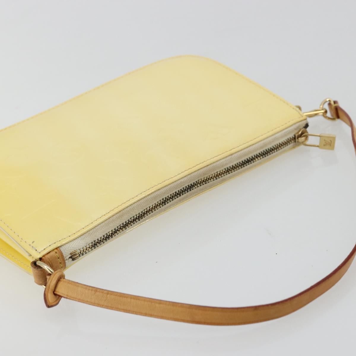Louis Vuitton LOUIS VUITTON Monogram Vernis Lexington Pouch Beige M91010 LV Authentic mr2421 Bag