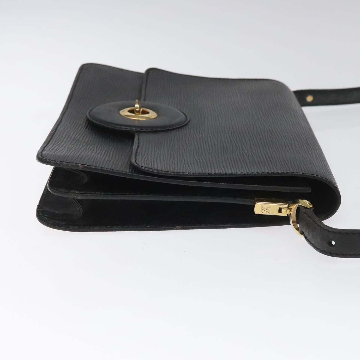 Louis Vuitton LOUIS VUITTON Epi Free Run Shoulder Bag Black M52402 LV Authentic 114385