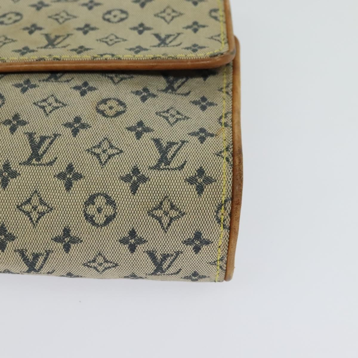 Louis Vuitton LOUIS VUITTON Monogram Mini Camille Chain Shoulder Bag Blue M92002 Authentic BD1396