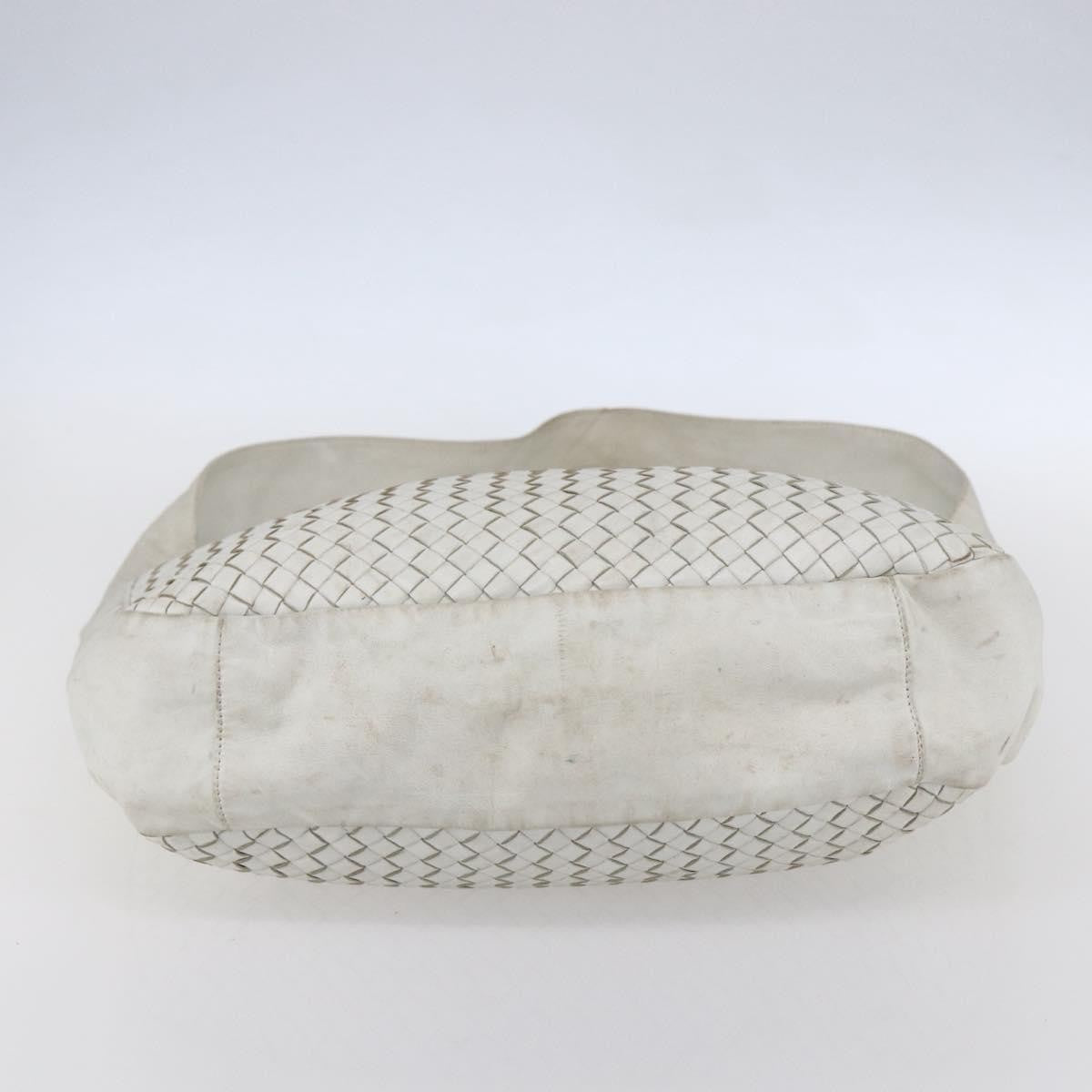 BOTTEGAVENETA BOTTEGAVENETA BOTTEGA VENETA INTRECCIATO Shoulder Bag Leather White Silver Authentic bs30958