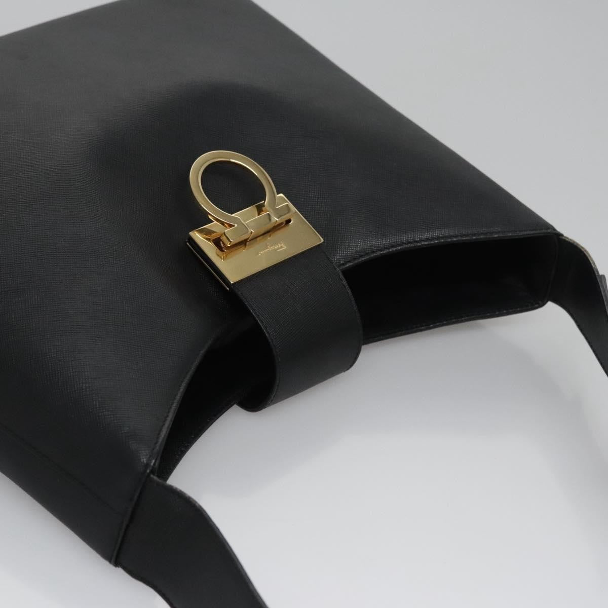 Salvatore Ferragamo Salvatore Ferragamo Gancini Shoulder Bag Leather Black Authentic BD371