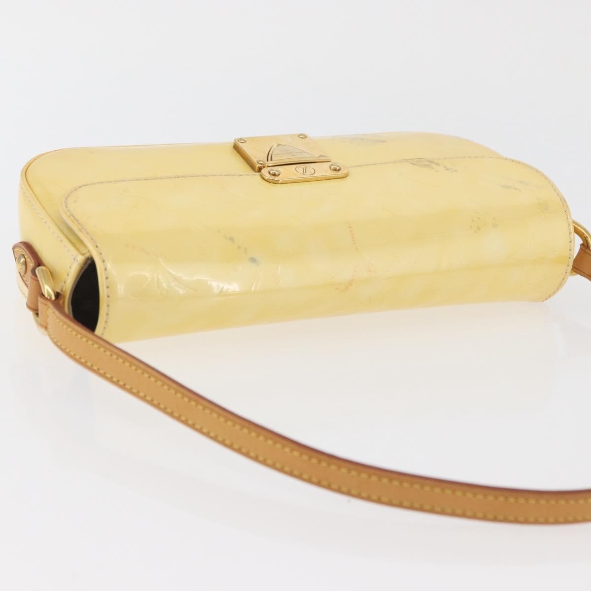 Louis Vuitton LOUIS VUITTON Monogram Vernis Malibu Street Bag Perle M91507 LV Authentic BAZ639