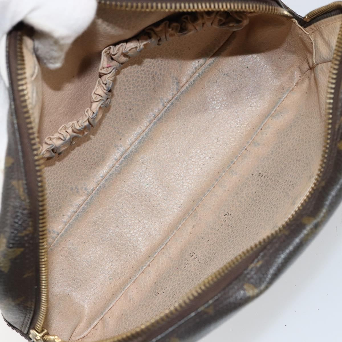 Louis Vuitton LOUIS VUITTON Monogram Trousse Toilette 23 Clutch Bag M47524 LV Authentic 144538