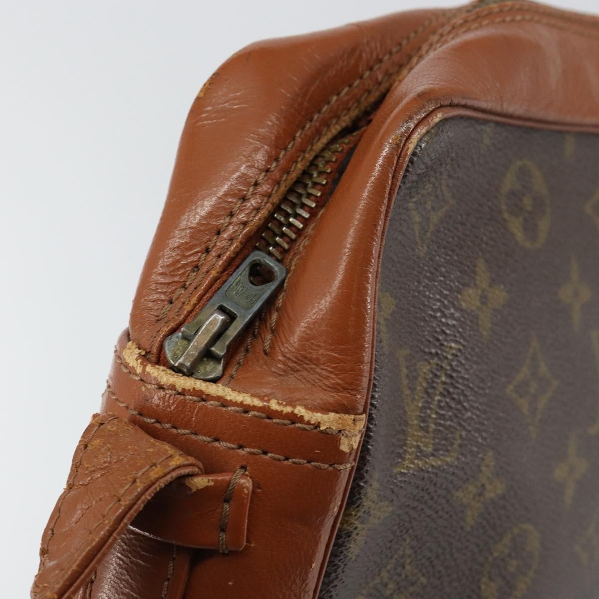 Louis Vuitton LOUIS VUITTON Monogram Sac Bandouliere Shoulder Bag M51364 LV Authentic 146404
