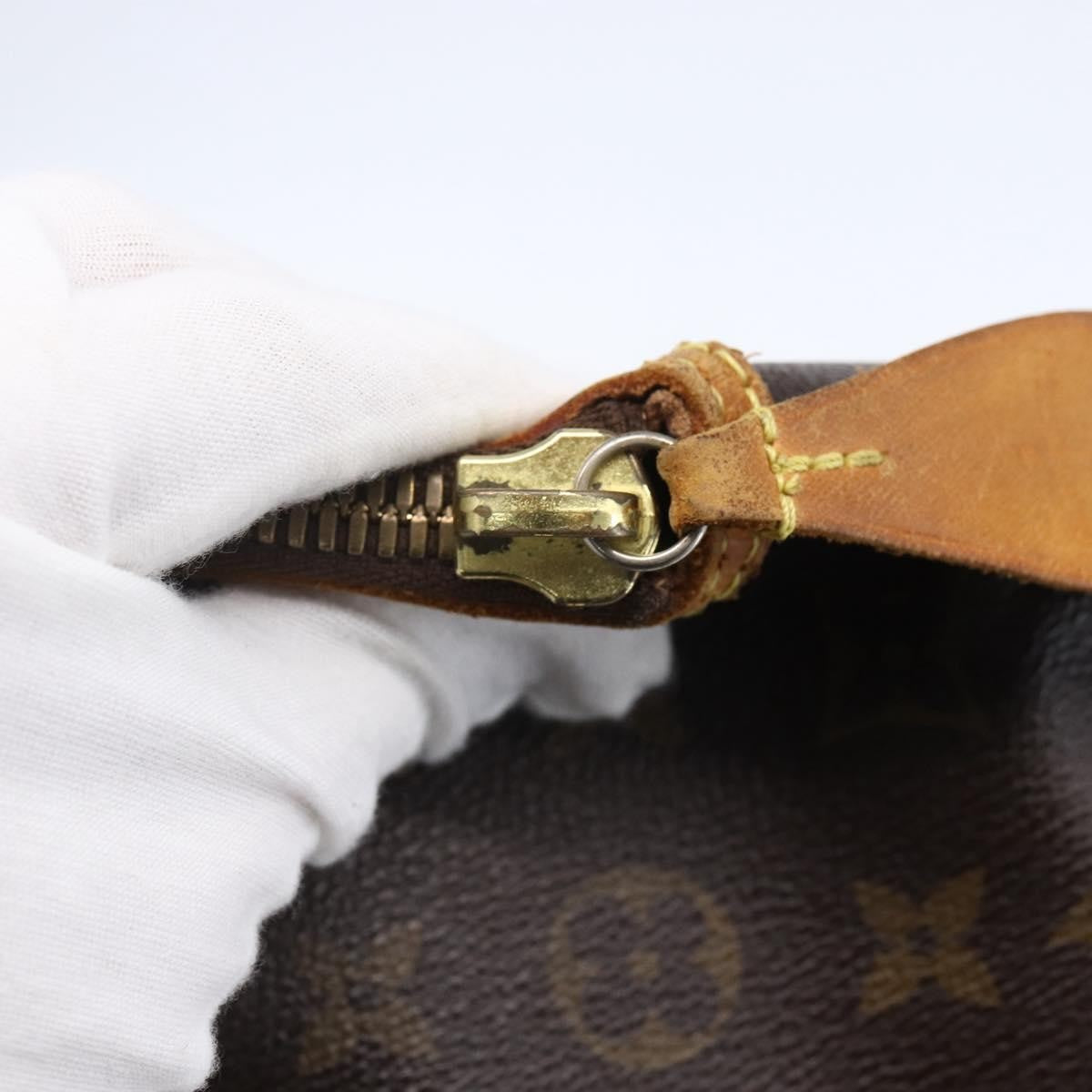 Louis Vuitton LOUIS VUITTON Monogram Lockit Horizontal Hand Bag M40104 LV Authentic 150160