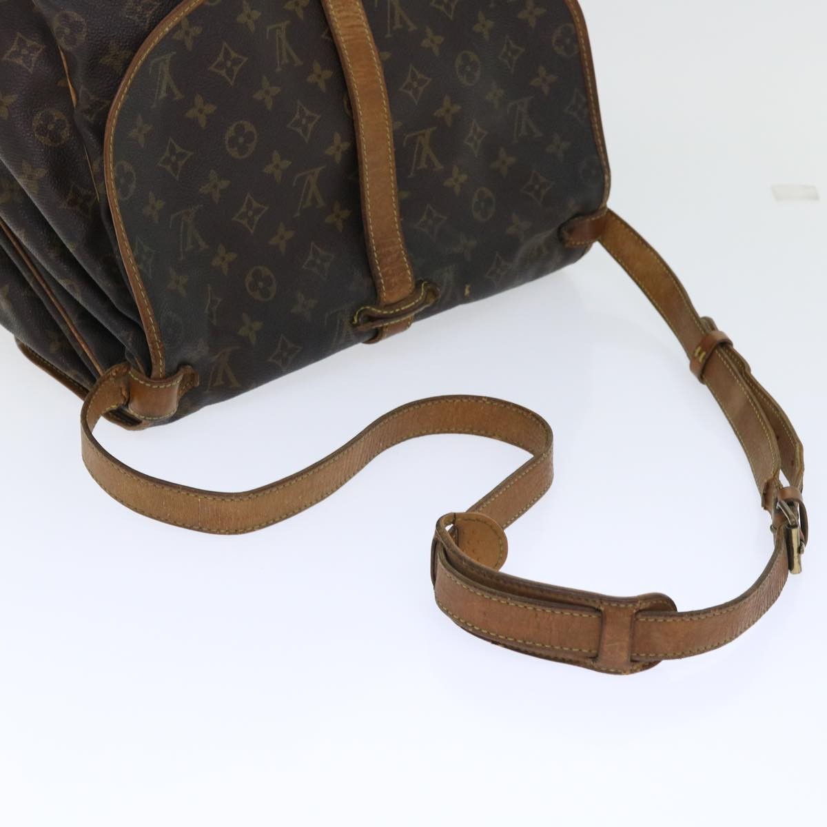 Louis Vuitton LOUIS VUITTON Monogram Saumur 35 Shoulder Bag M42254 LV Authentic th3916