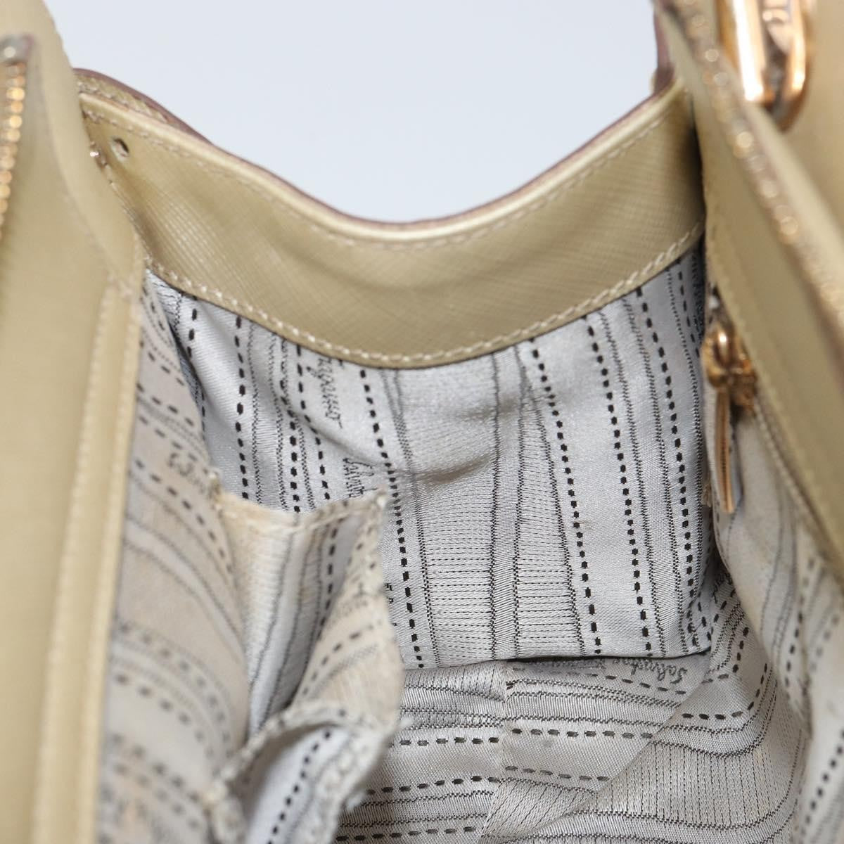 Salvatore Ferragamo Salvatore Ferragamo Gancini Shoulder Bag Leather Gold Authentic 162322
