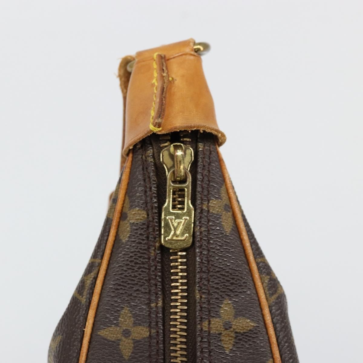 Louis Vuitton LOUIS VUITTON Monogram Boulogne 30 Shoulder Bag M51265 LV Authentic 178141