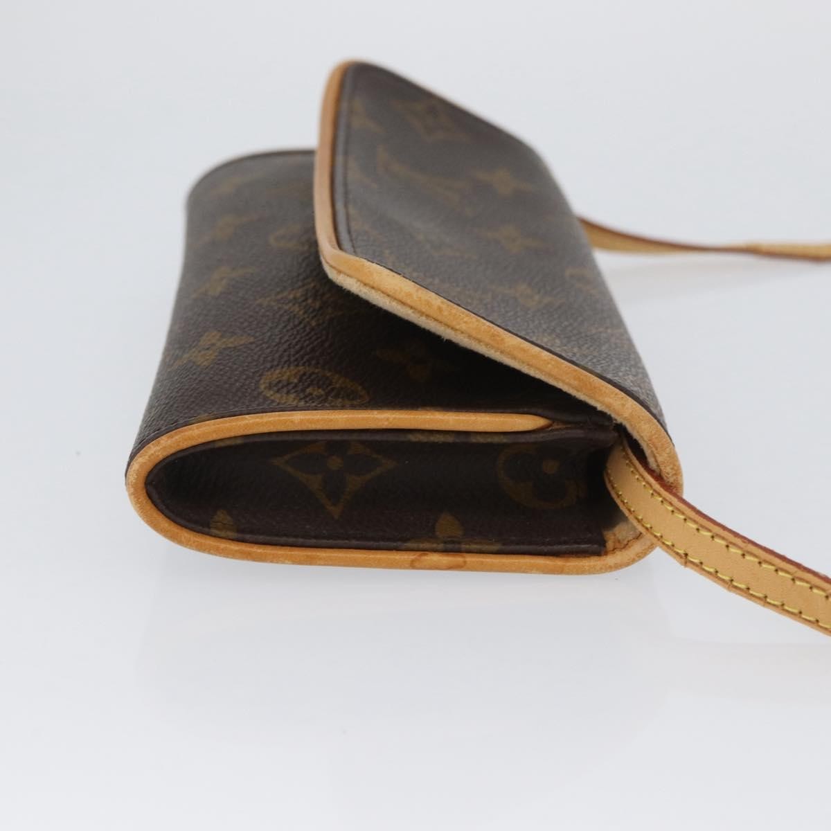 Louis Vuitton LOUIS VUITTON Monogram Pochette Twin PM Shoulder Bag M51854 LV Authentic ka3263
