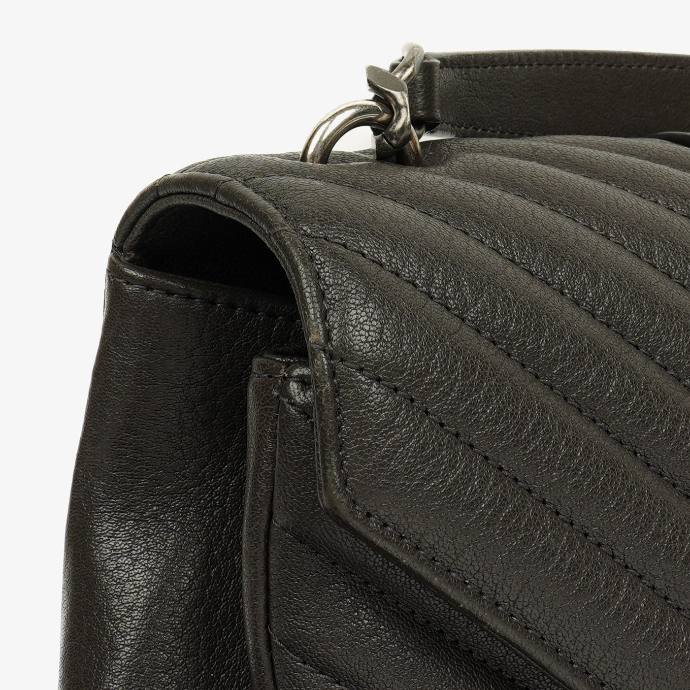Saint Laurent College Umhängetasche Medium aus Chevron-Steppleder