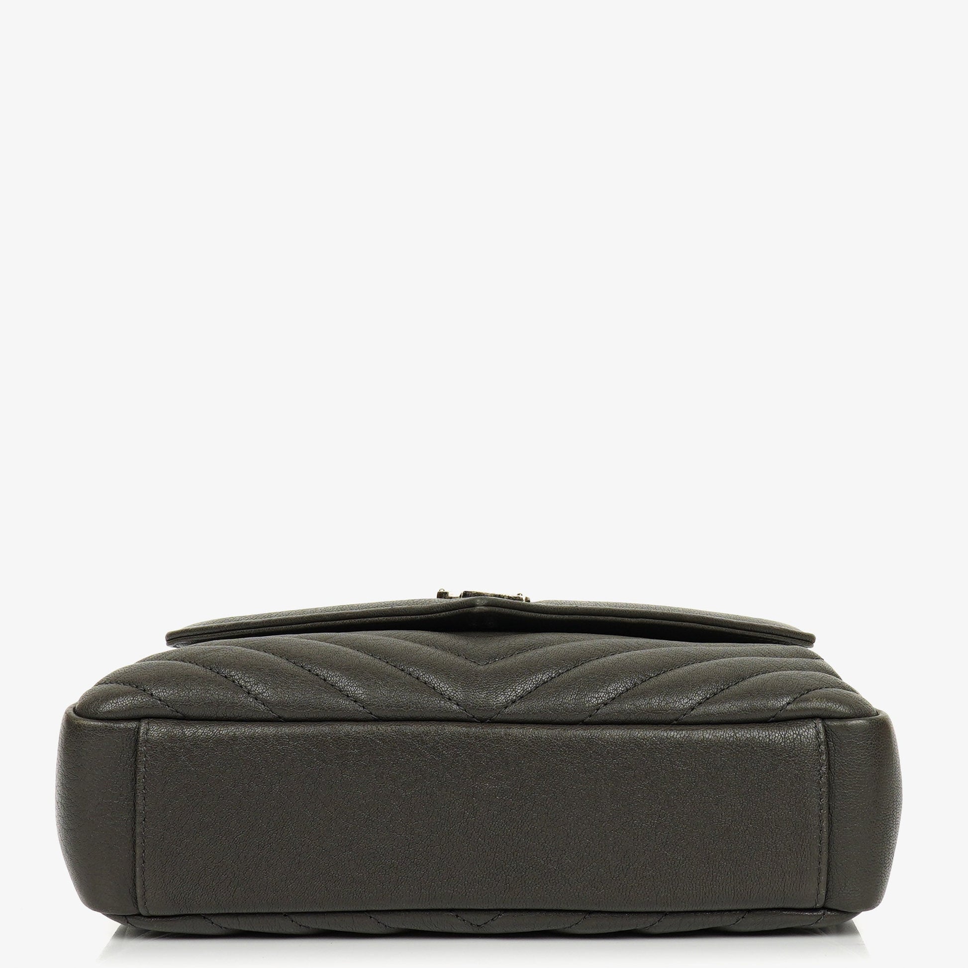Saint Laurent College Umhängetasche Medium aus Chevron-Steppleder