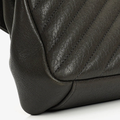 Saint Laurent College Umhängetasche Medium aus Chevron-Steppleder