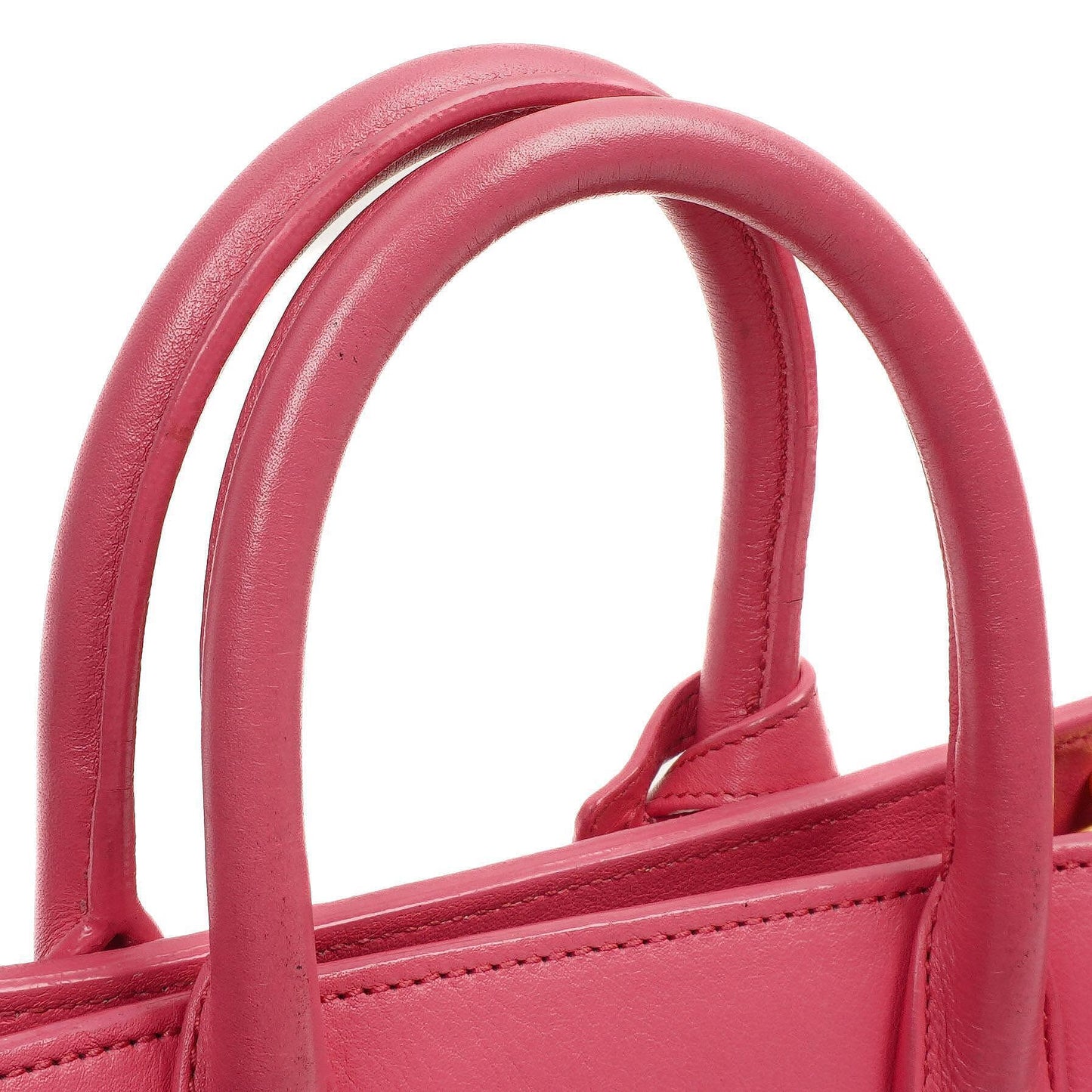 Saint Laurent Nano Sac De Jour Handtasche aus rosa Kalbsleder