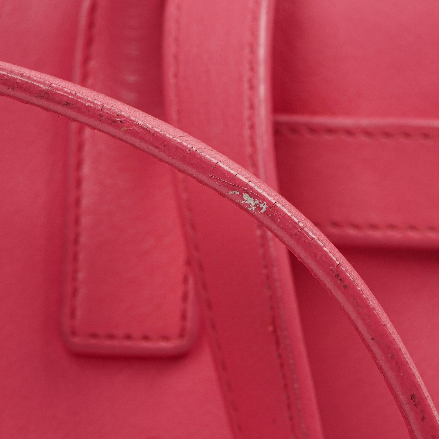 Saint Laurent Nano Sac De Jour Handtasche aus rosa Kalbsleder