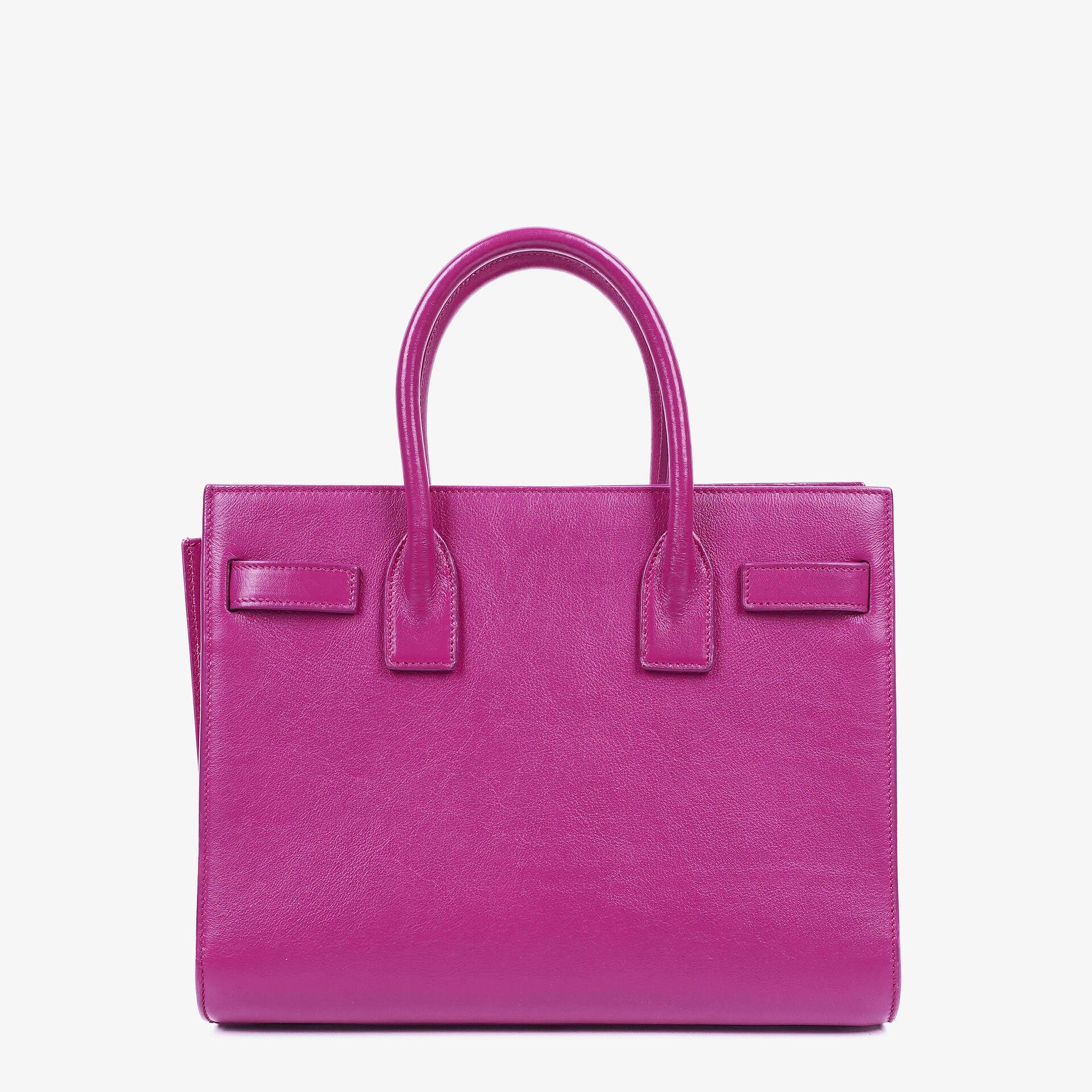 Saint Laurent Sac De Jour Baby aus Kalbsleder