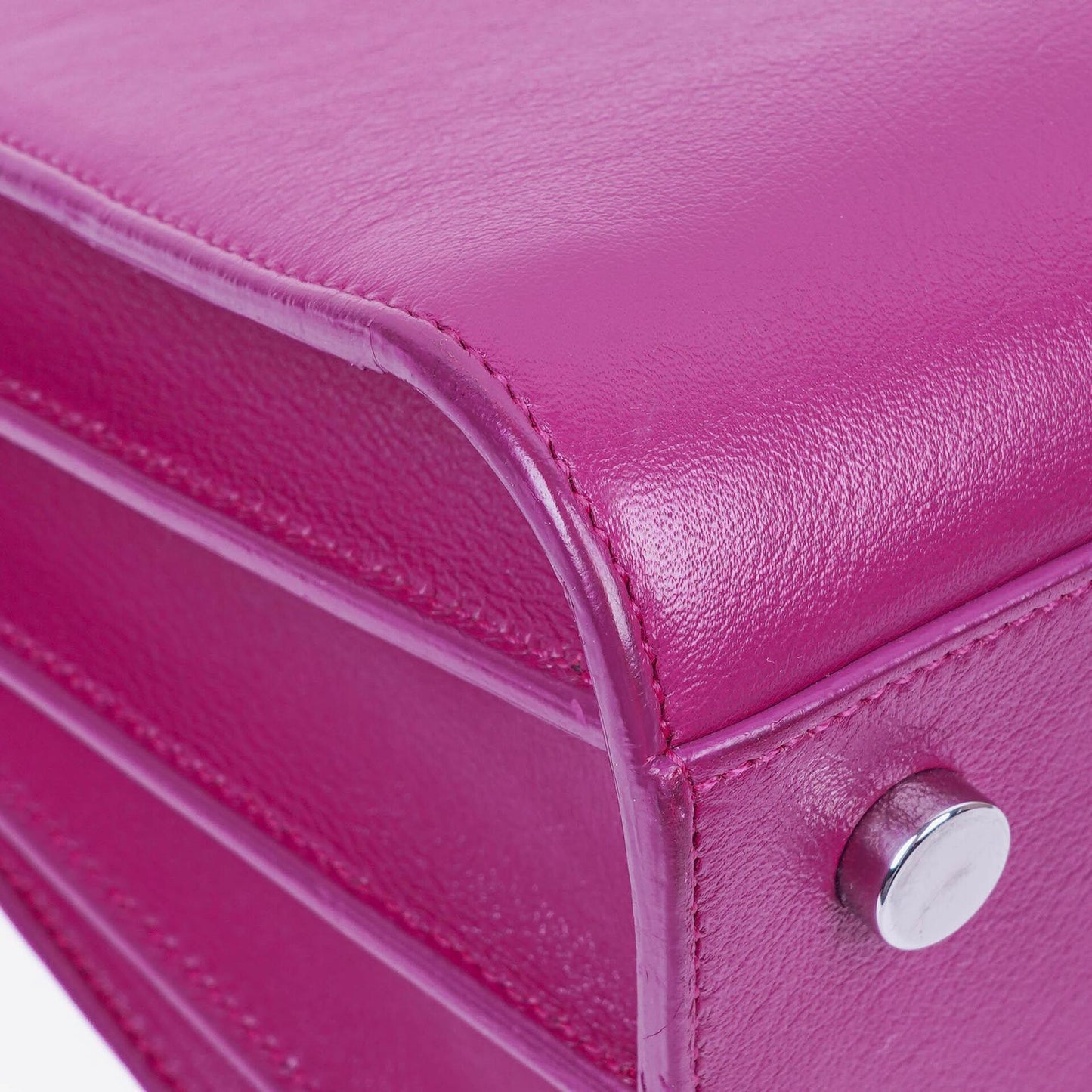 Saint Laurent Sac De Jour Baby aus Kalbsleder