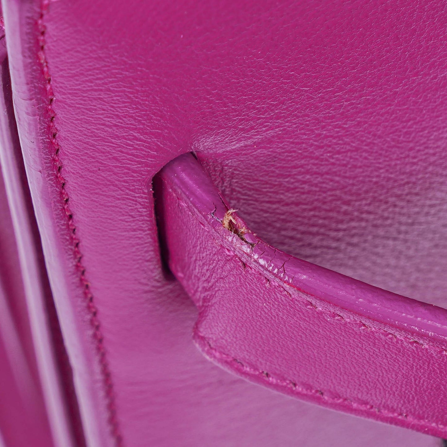 Saint Laurent Sac De Jour Baby aus Kalbsleder
