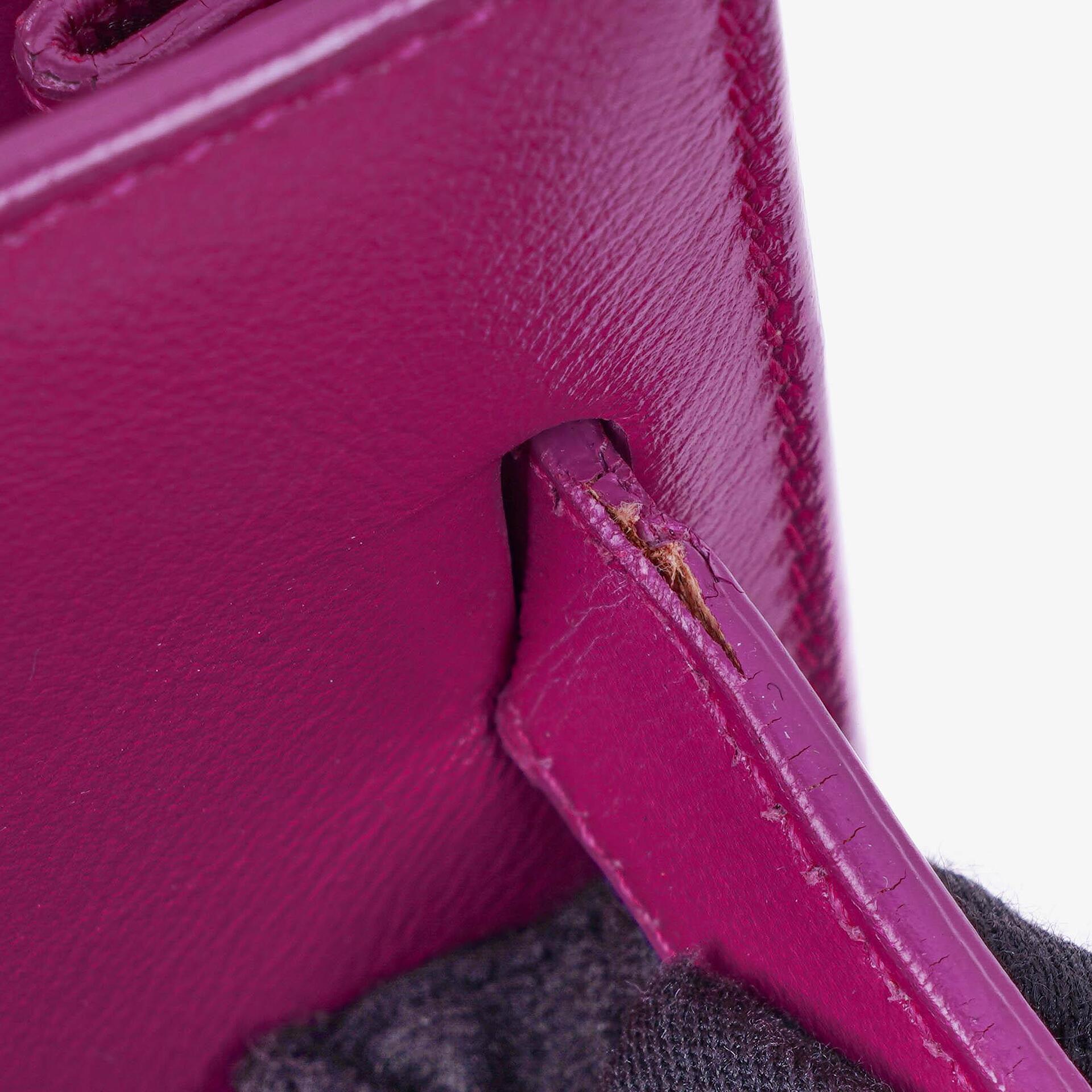 Saint Laurent Sac De Jour Baby aus Kalbsleder