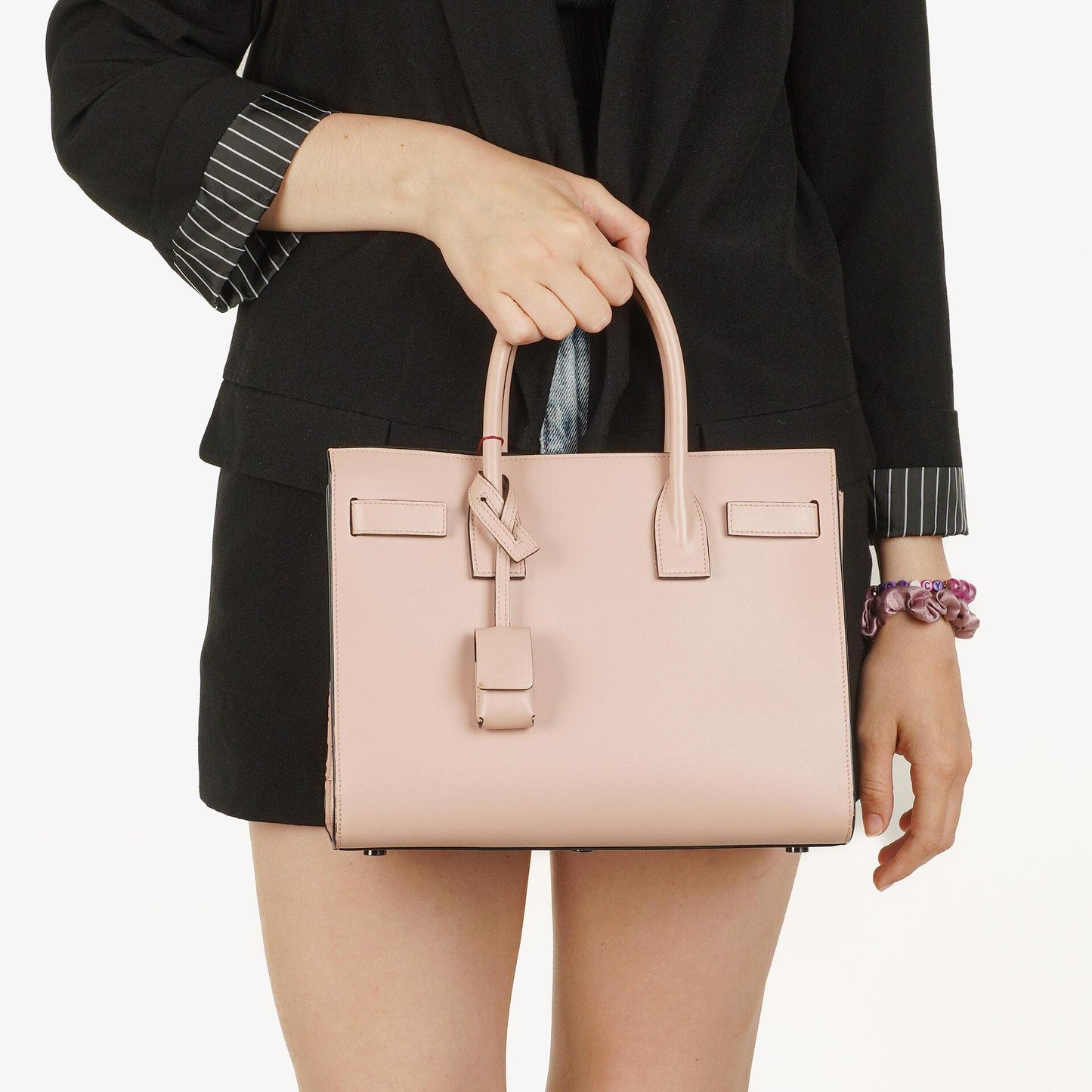 Saint Laurent Sac De Jour Baby aus Powder Pink Kalbsleder