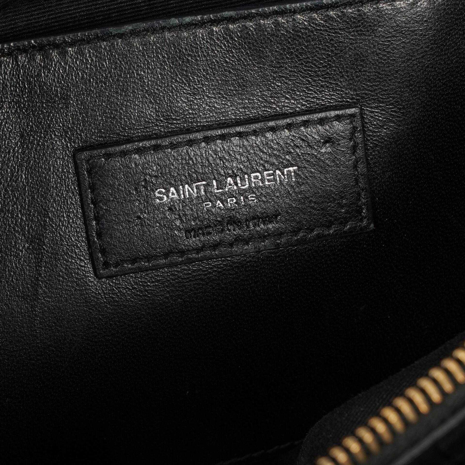 Saint Laurent West Hollywood Schultertasche in Grau aus krokodilgeprägtem Leder
