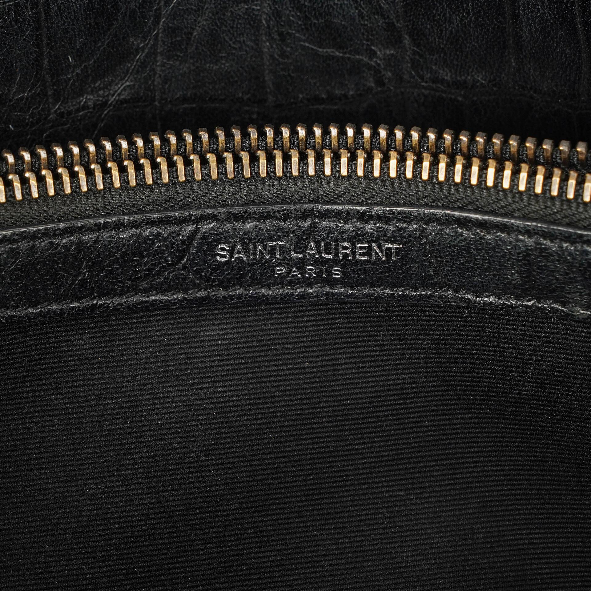 Saint Laurent West Hollywood Schultertasche in Grau aus krokodilgeprägtem Leder